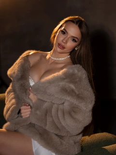 Aurora escort in London