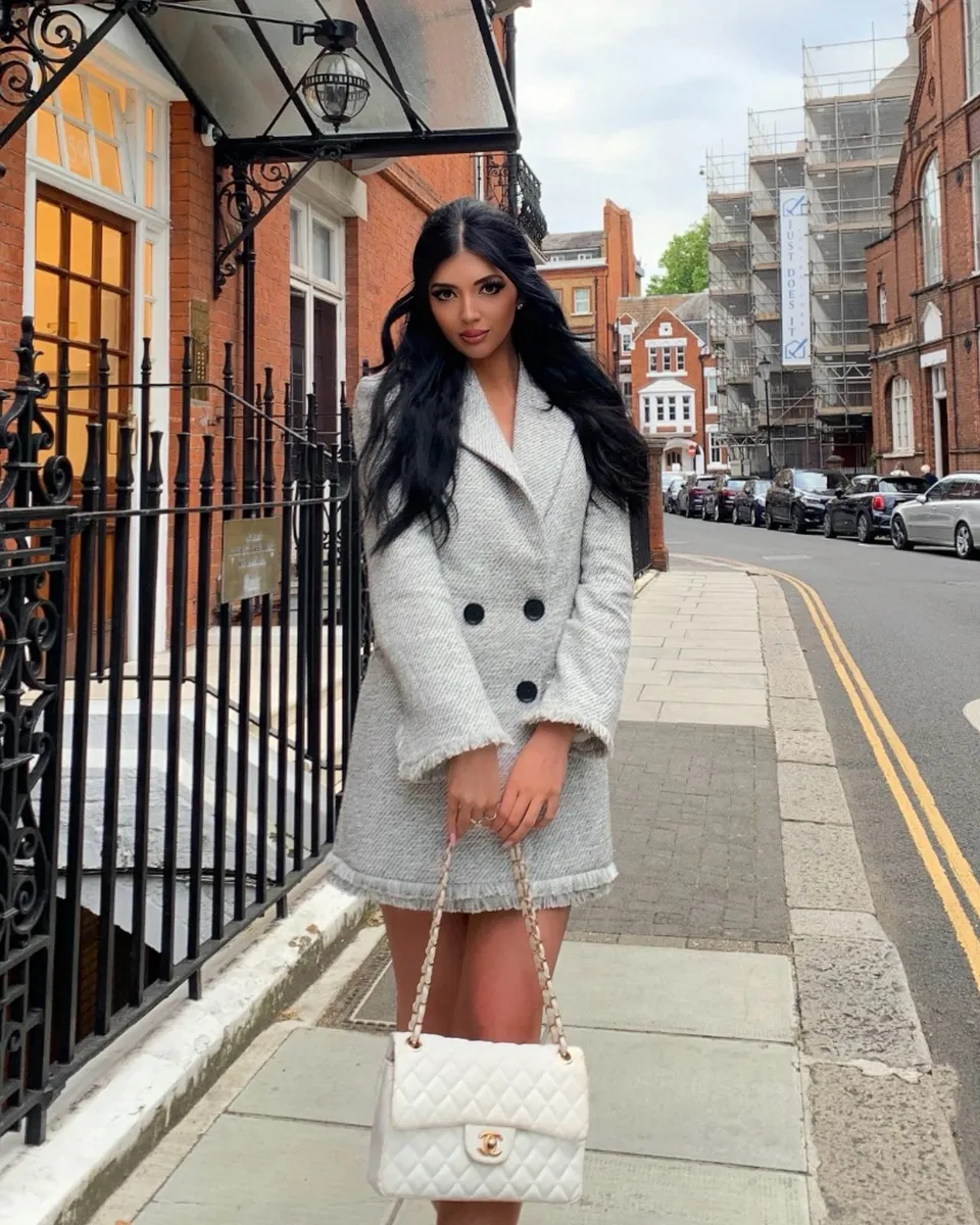 Autumn escort in London