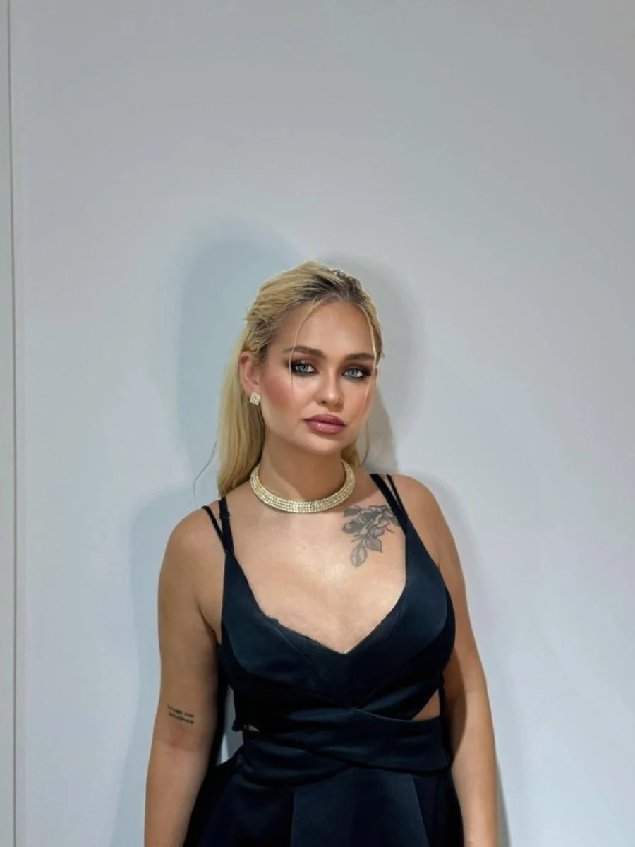 Barbie escort in London