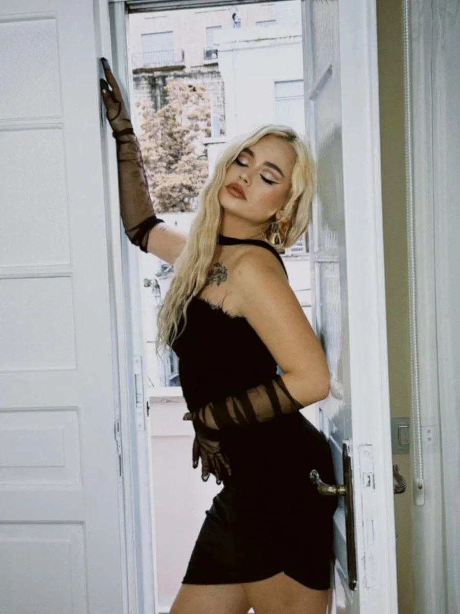 Barbie escort in London