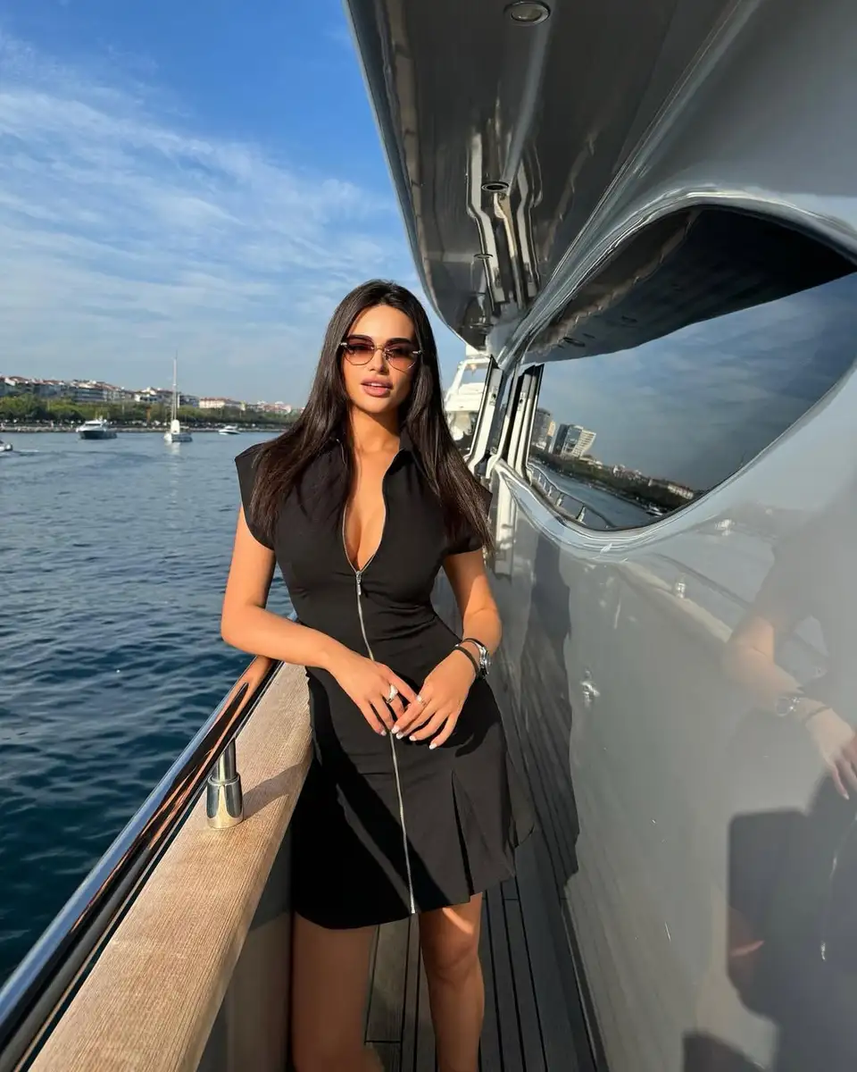 Helena escort in London