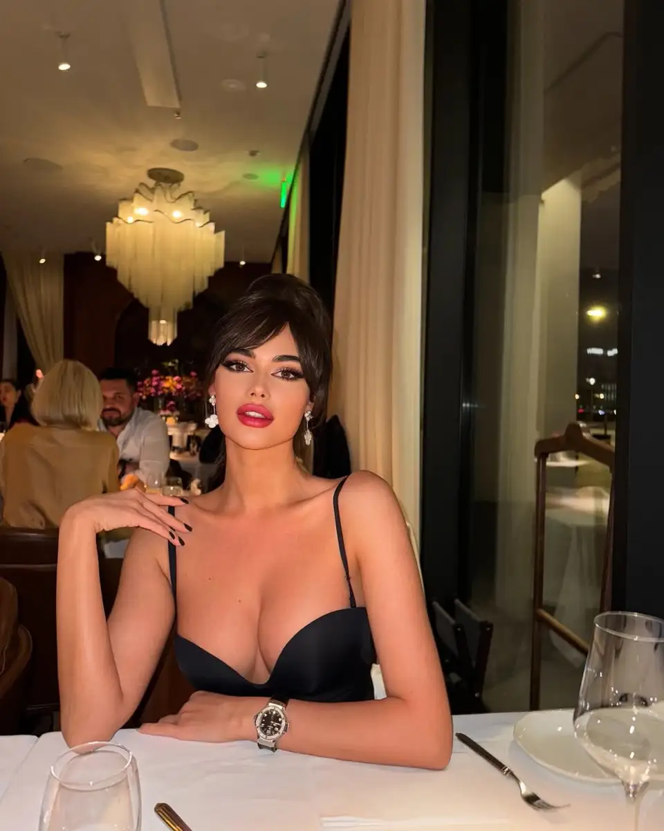 Helena escort in London