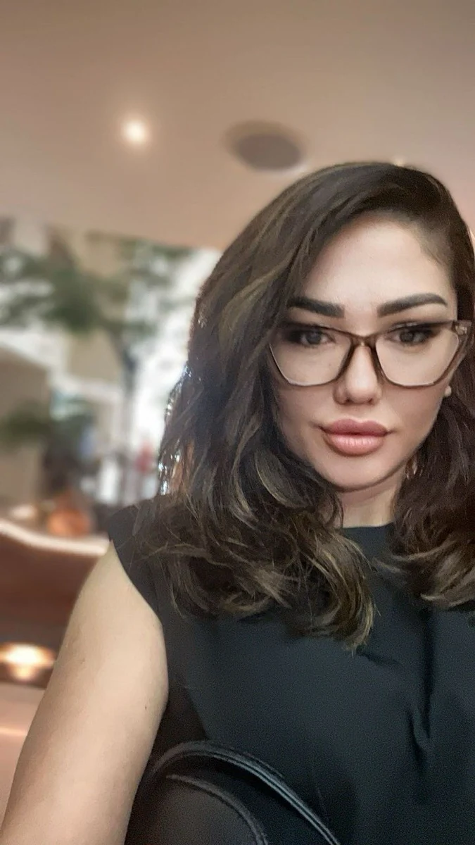 Josephina escort in London