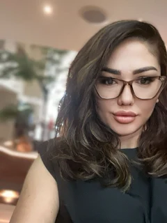 Josephina escort in London