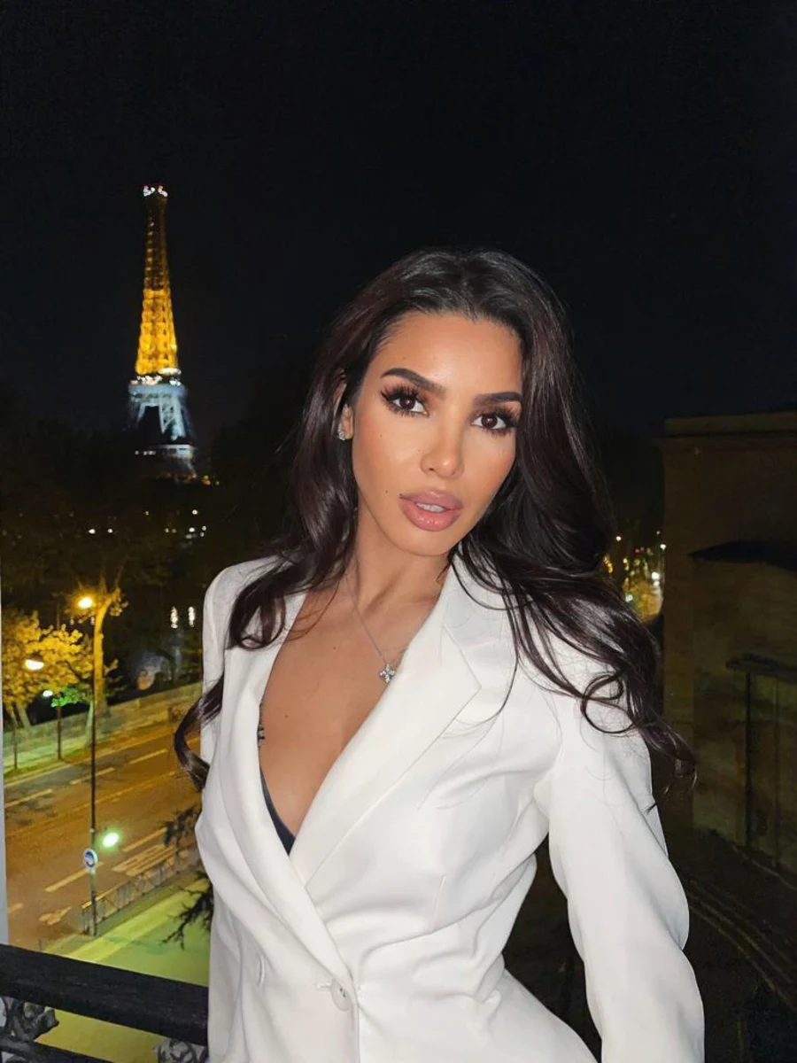 Louisa escort in London