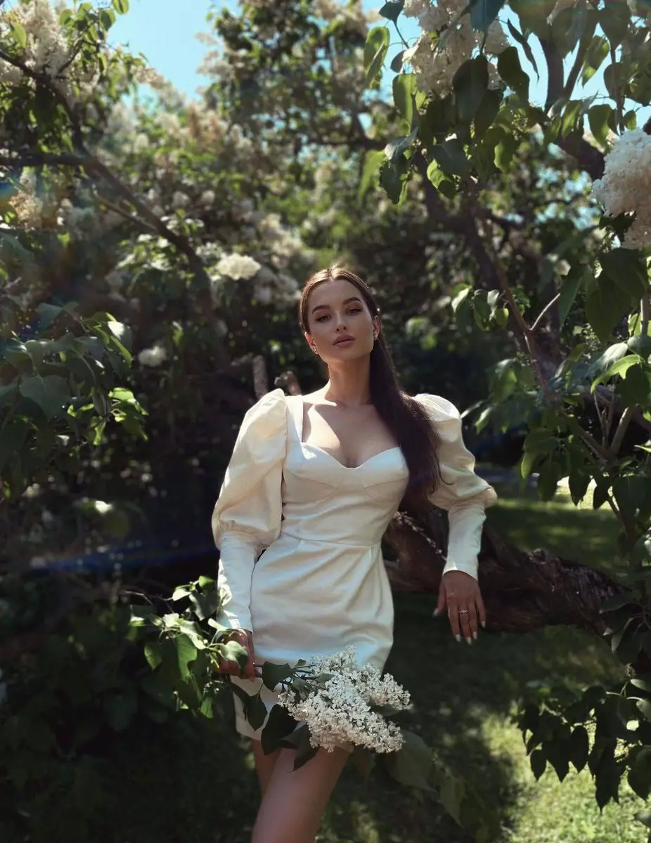 Lucy escort in London