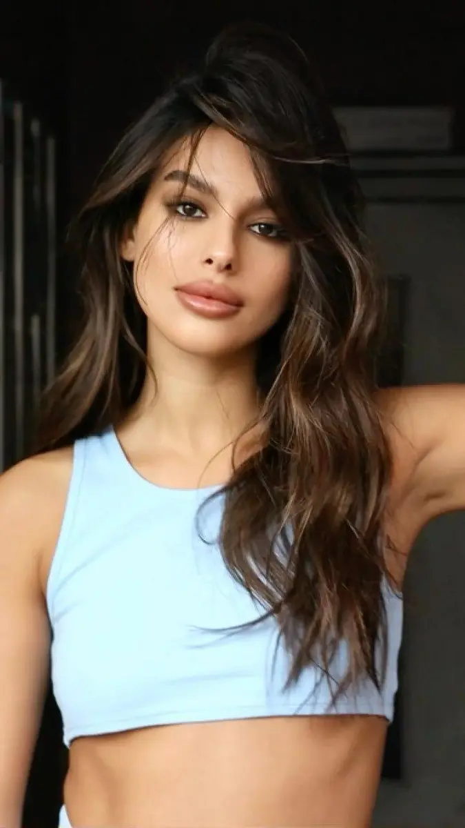 Mariana escort in London