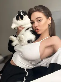 Millie escort in London