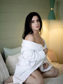 Milya escort in London