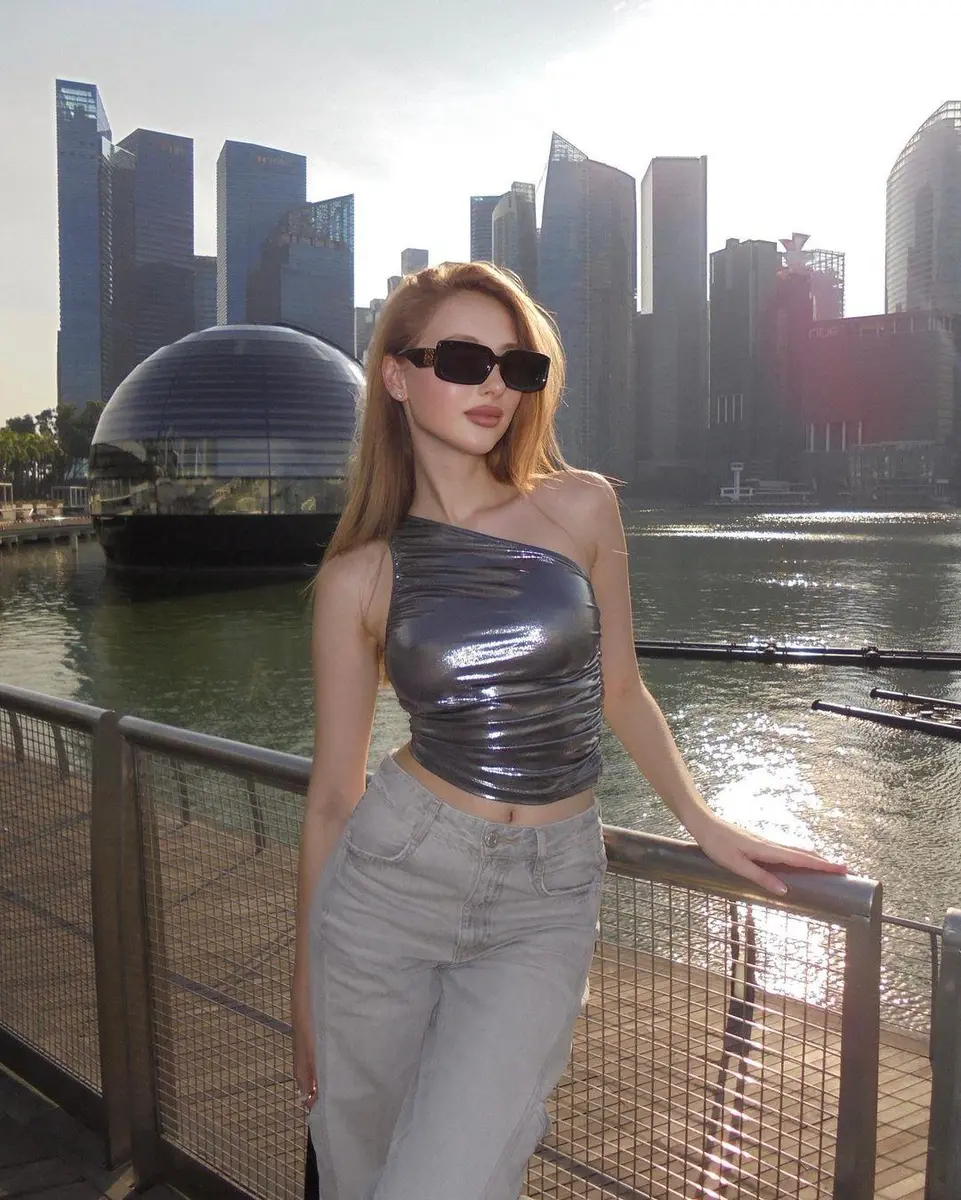 Raven escort in London