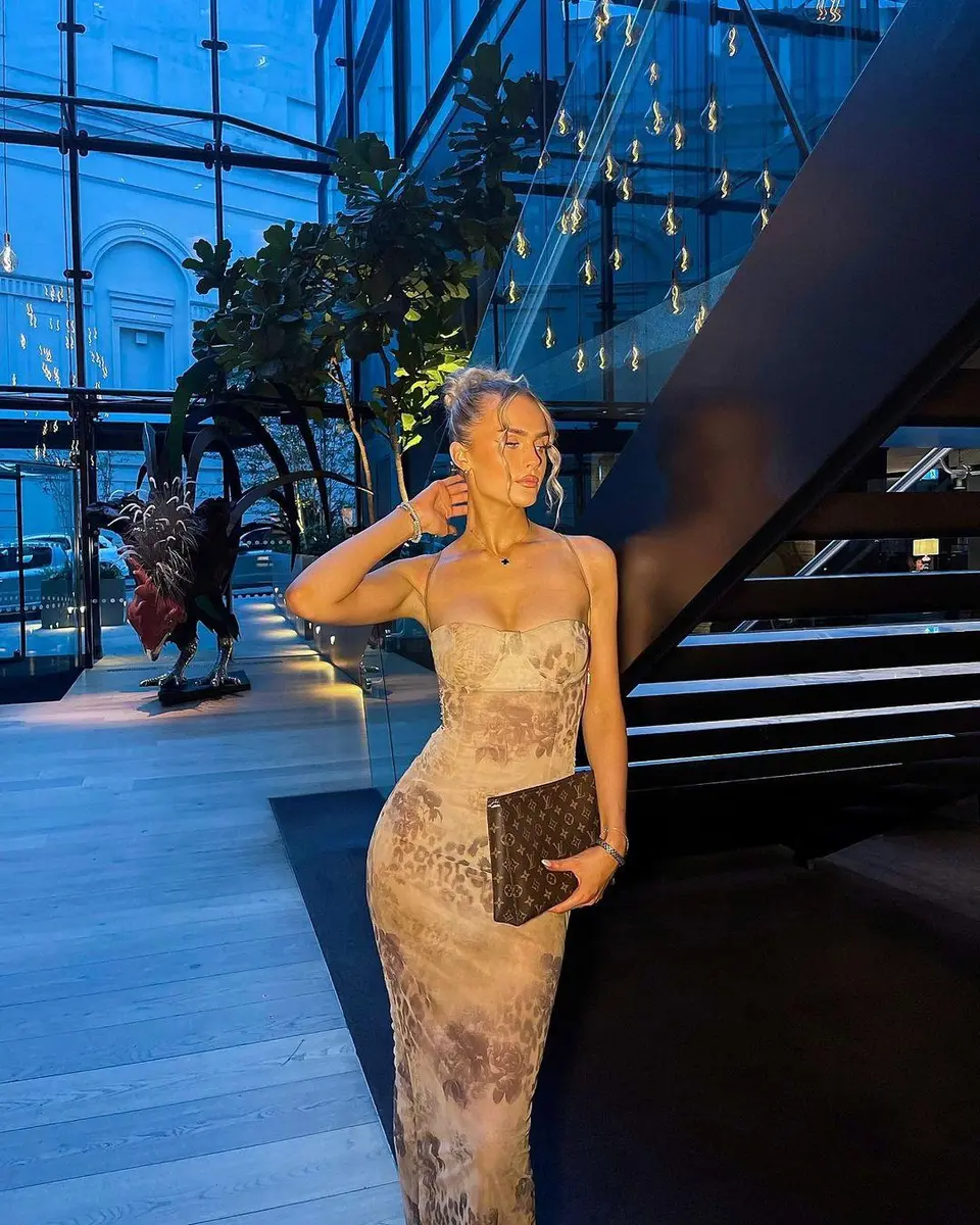 Sasha escort in London