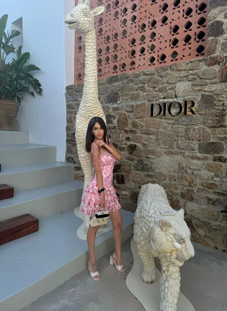 Sophia escort in London