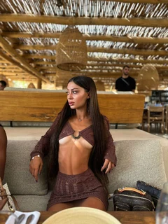 Violet escort in London